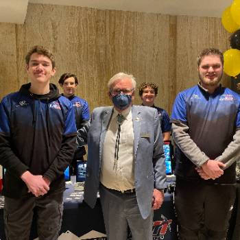 Esports team with President Wells