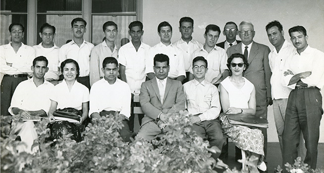 Dr. Mahdi Hantush with a group of students