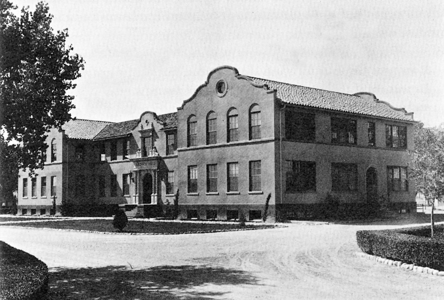 Brown Hall early 1930s