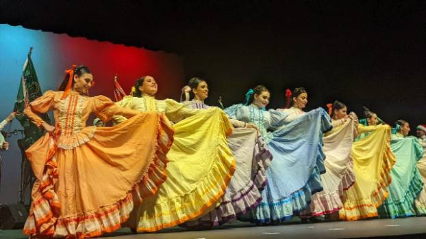 Mariachi ladies